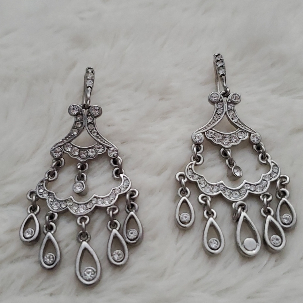 Natori Chandelier Earrings with Swarovski Crystal'
